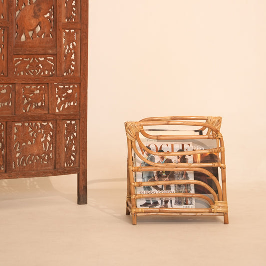 Beint Magazine Holder